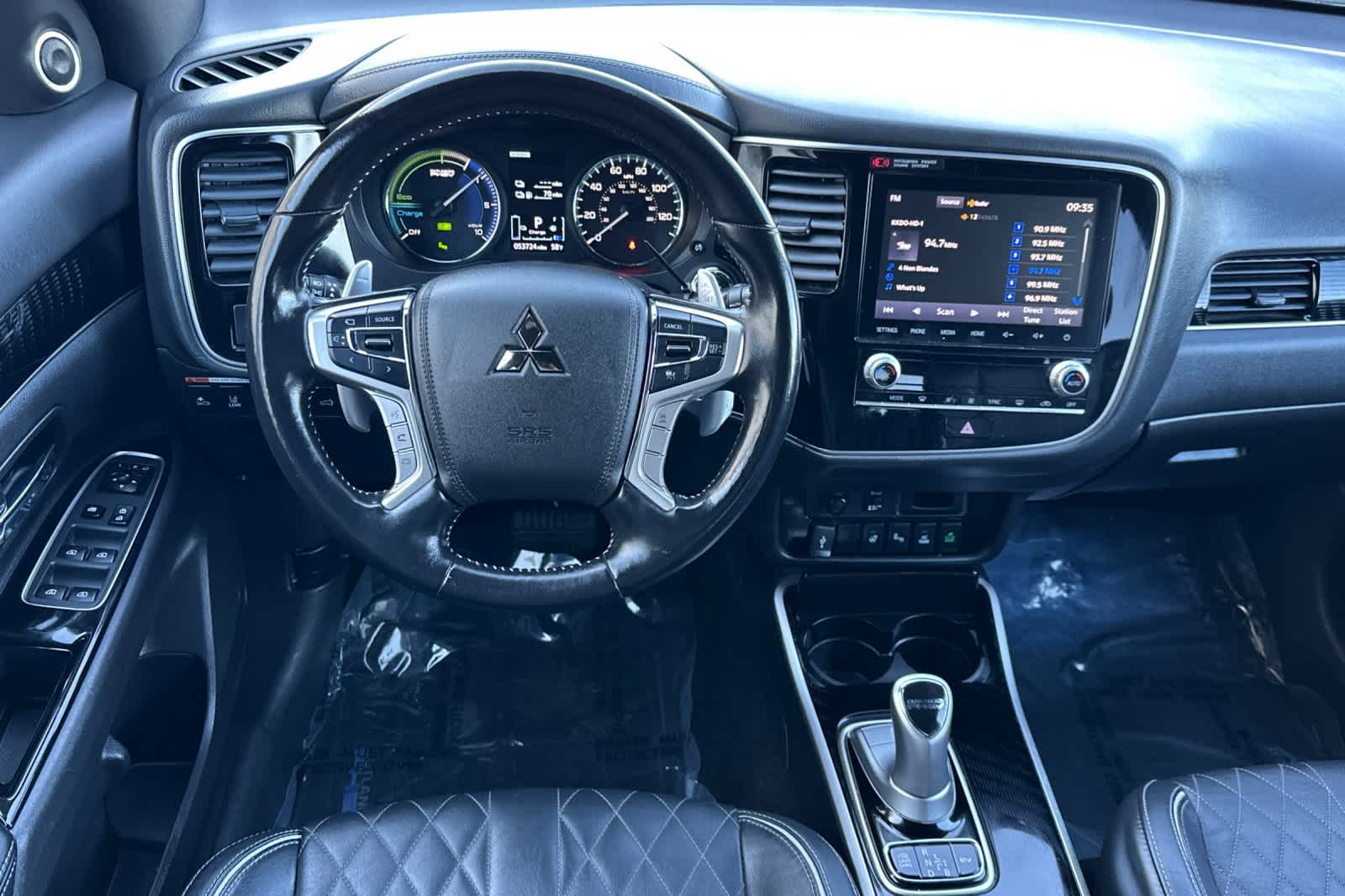 Thumbnail: 2022 Mitsubishi Outlander - 15