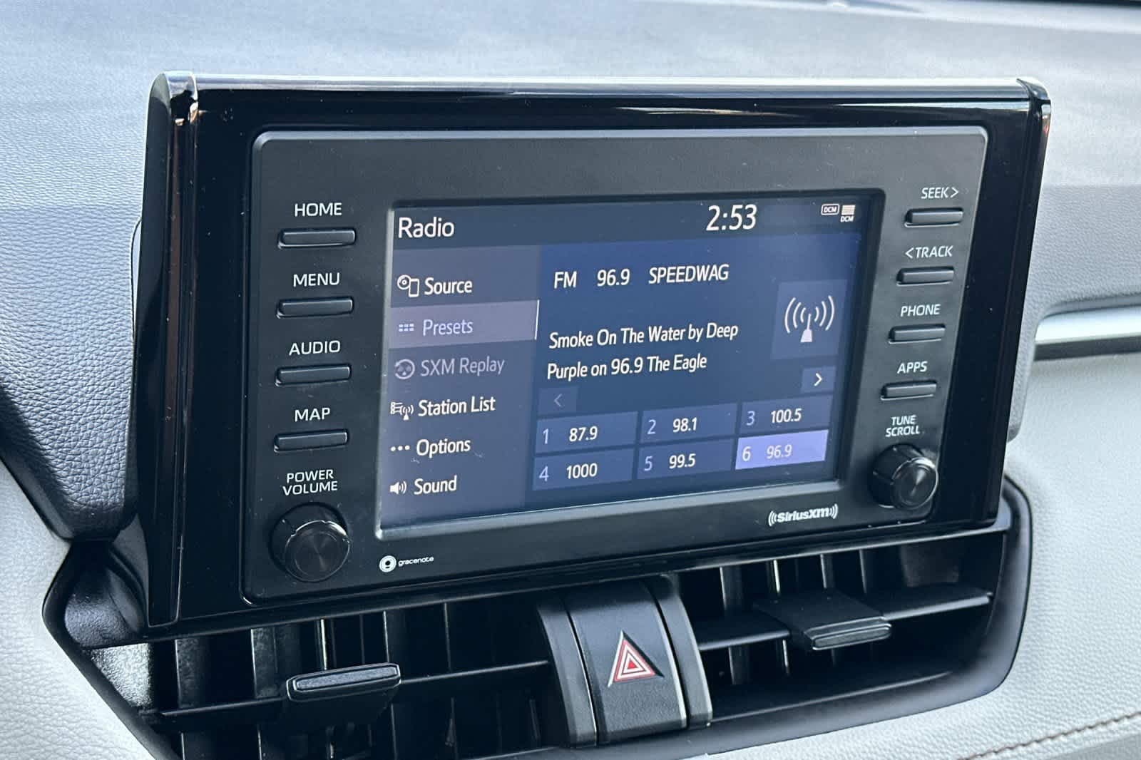 Thumbnail: 2022 Toyota RAV4 - 20