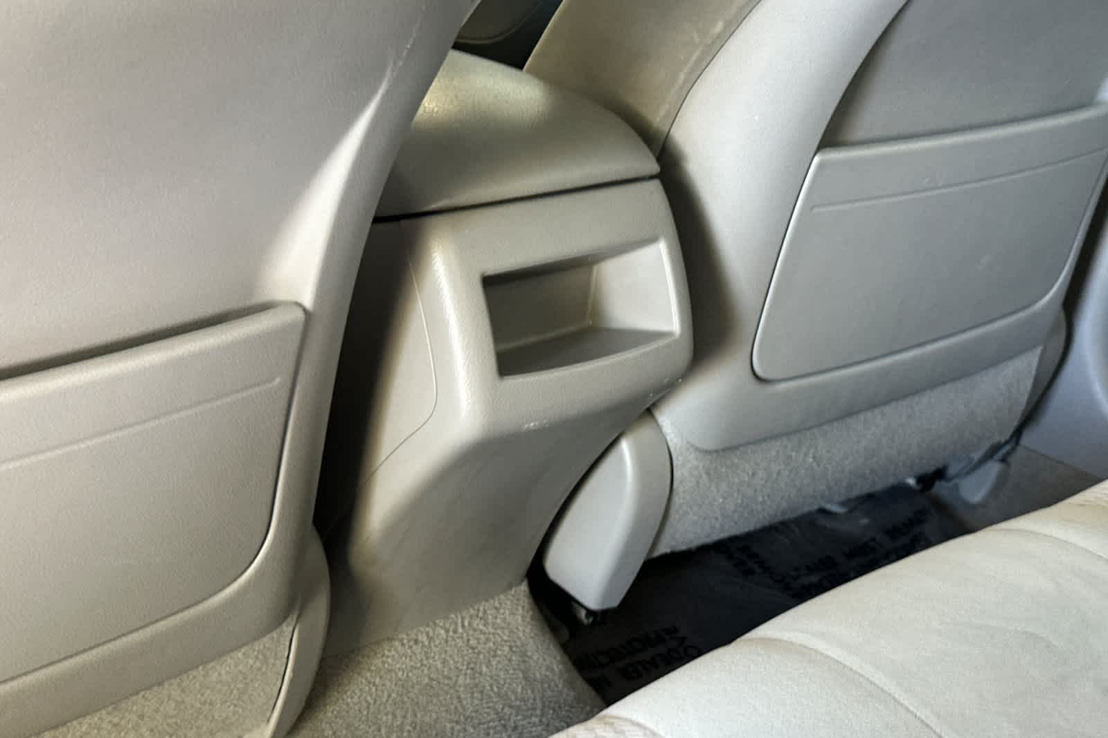 Thumbnail: 2011 Toyota Camry - 14