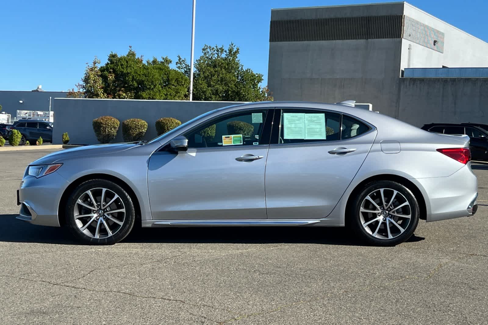 Thumbnail: 2018 Acura TLX - 9