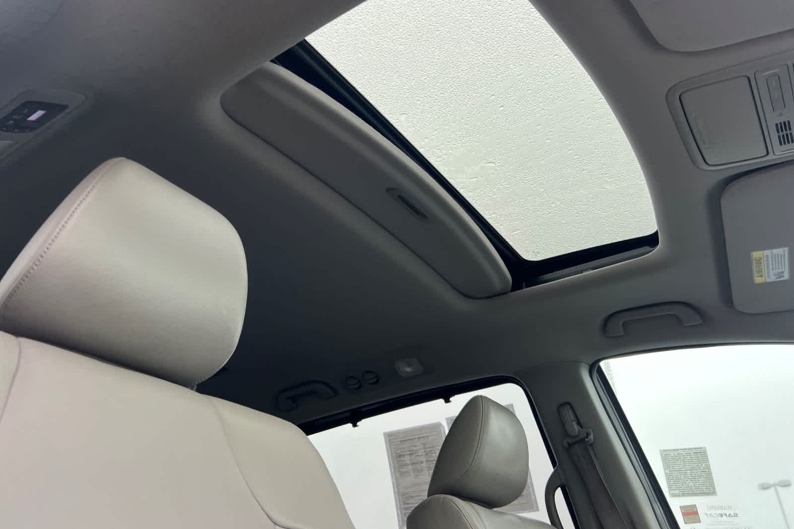 Thumbnail: 2014 Honda Odyssey - 19