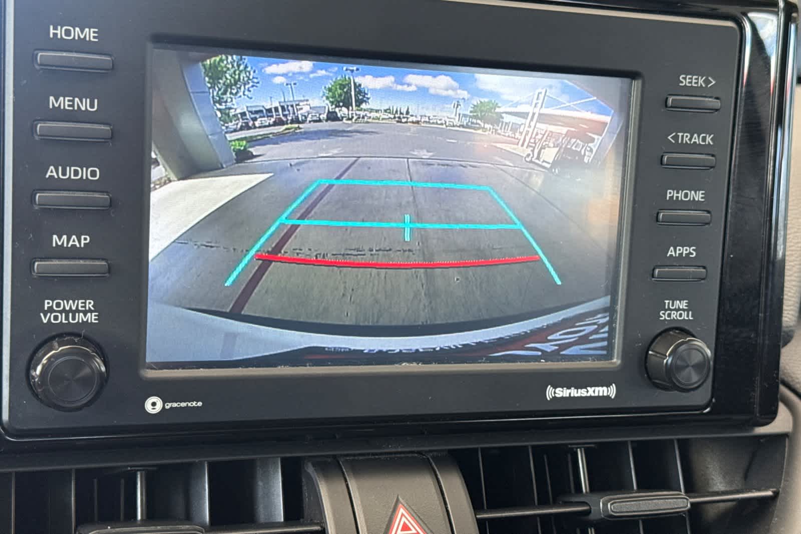 Thumbnail: 2022 Toyota RAV4 - 20