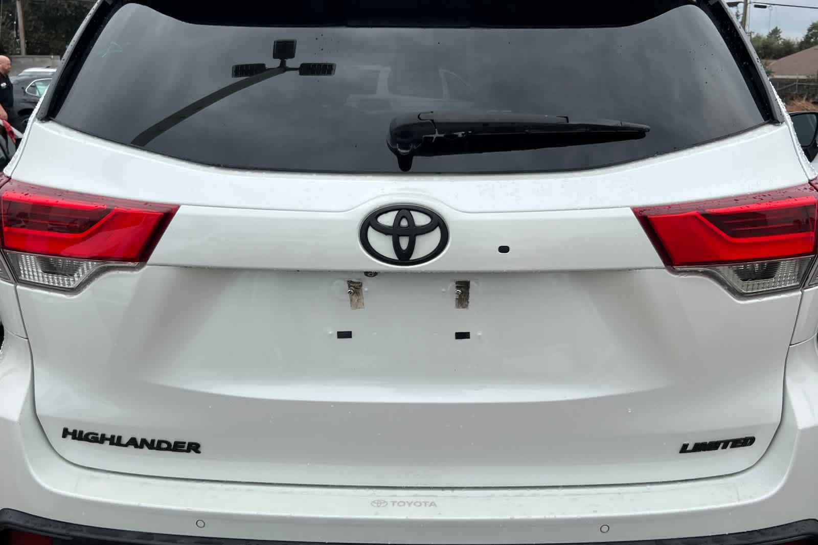 Thumbnail: 2019 Toyota Highlander - 16
