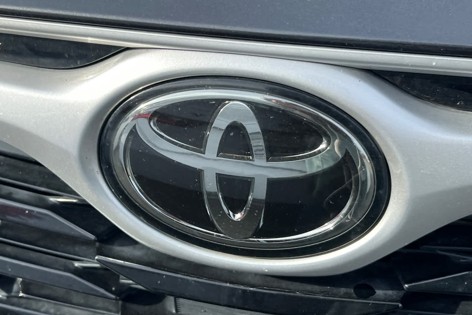 Thumbnail: 2020 Toyota Highlander - 10