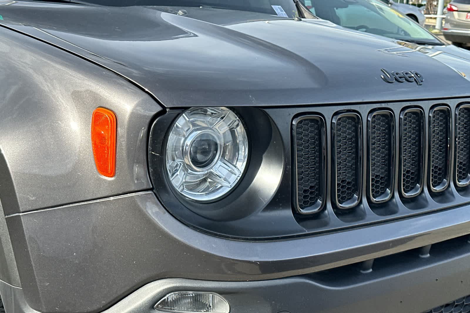 Thumbnail: 2018 Jeep Renegade - 7