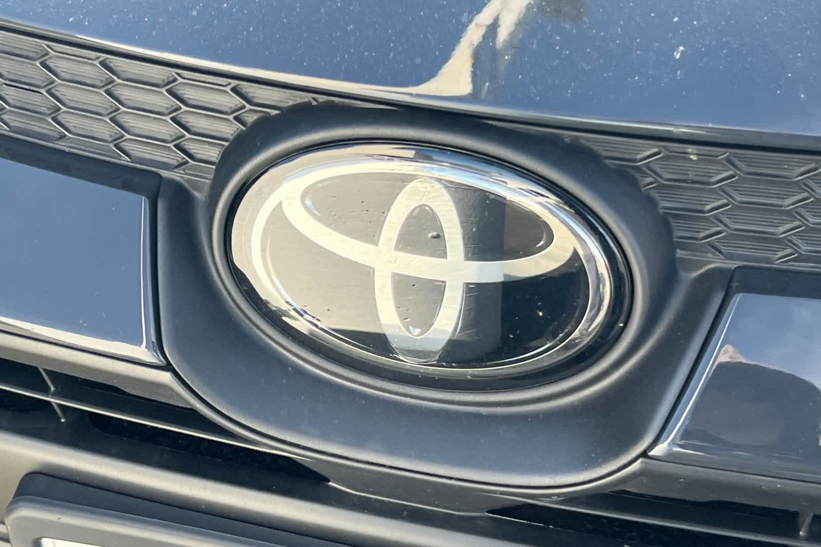 Thumbnail: 2025 Toyota Corolla - 10