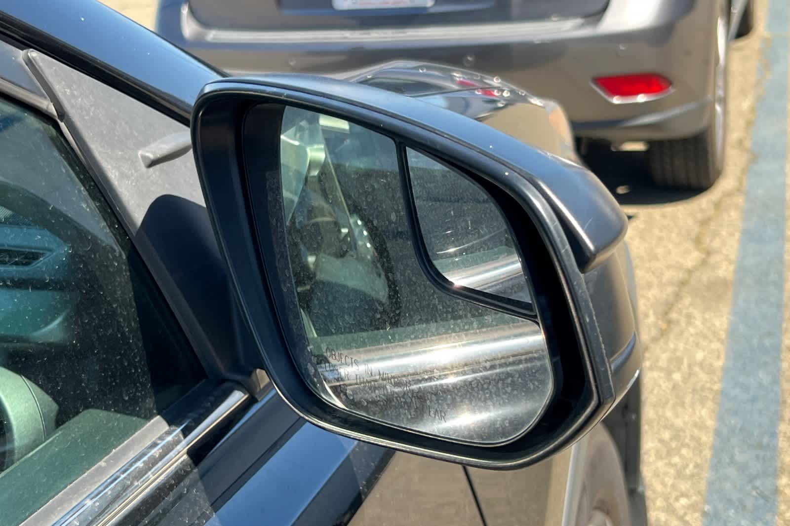 Thumbnail: 2017 Toyota RAV4 - 16