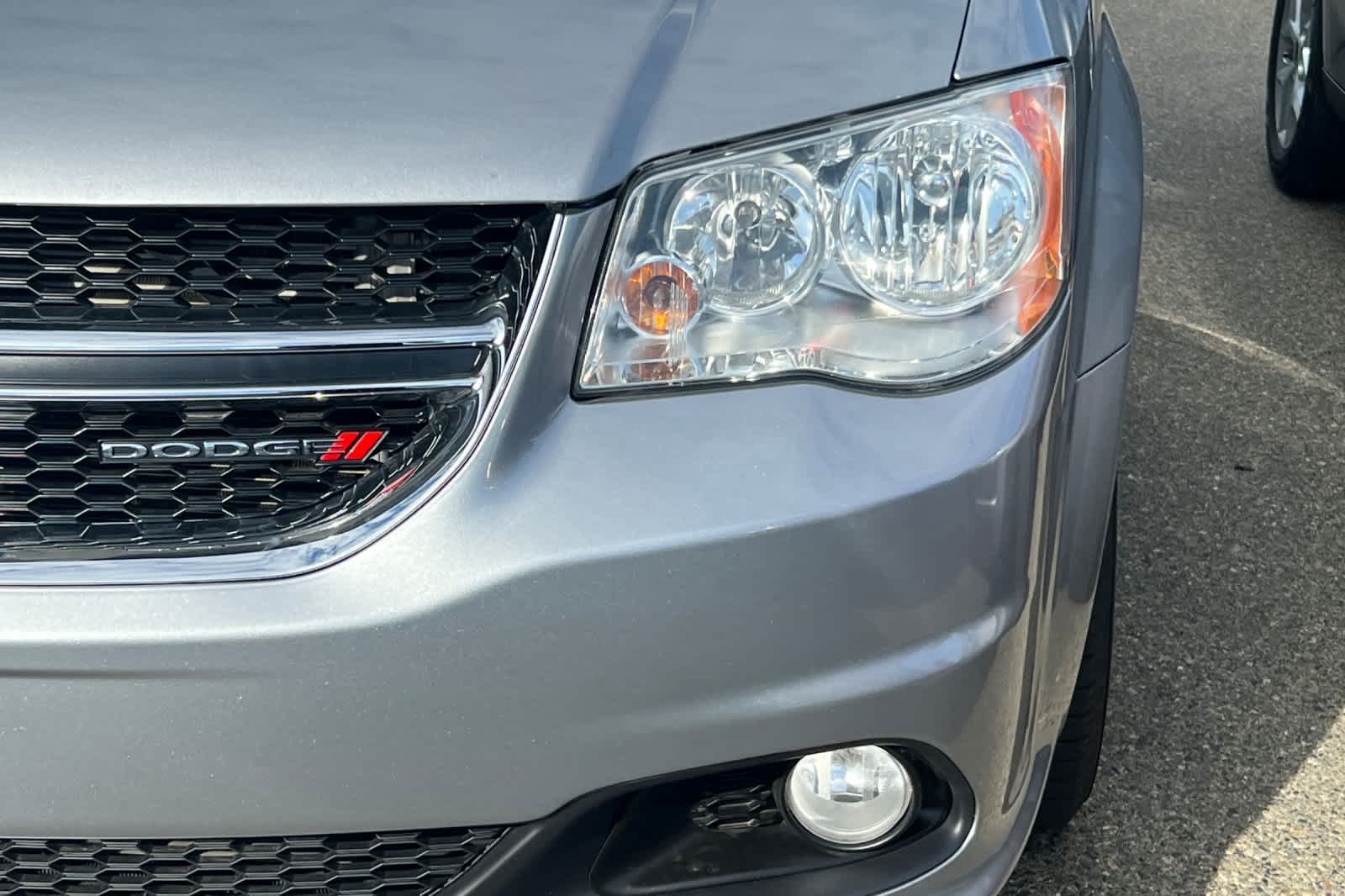 Thumbnail: 2019 Dodge Grand Caravan - 11