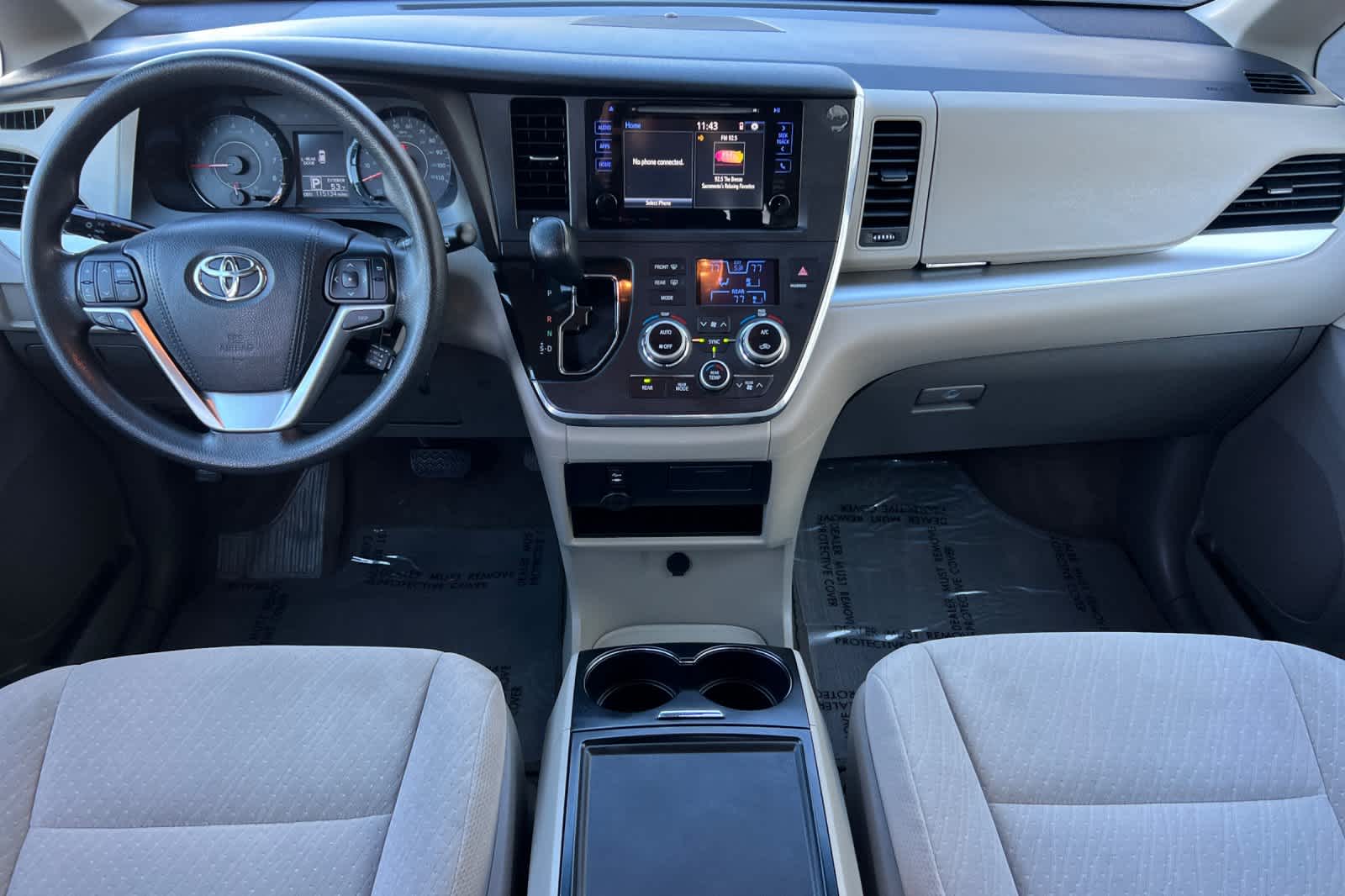 Thumbnail: 2017 Toyota Sienna - 3