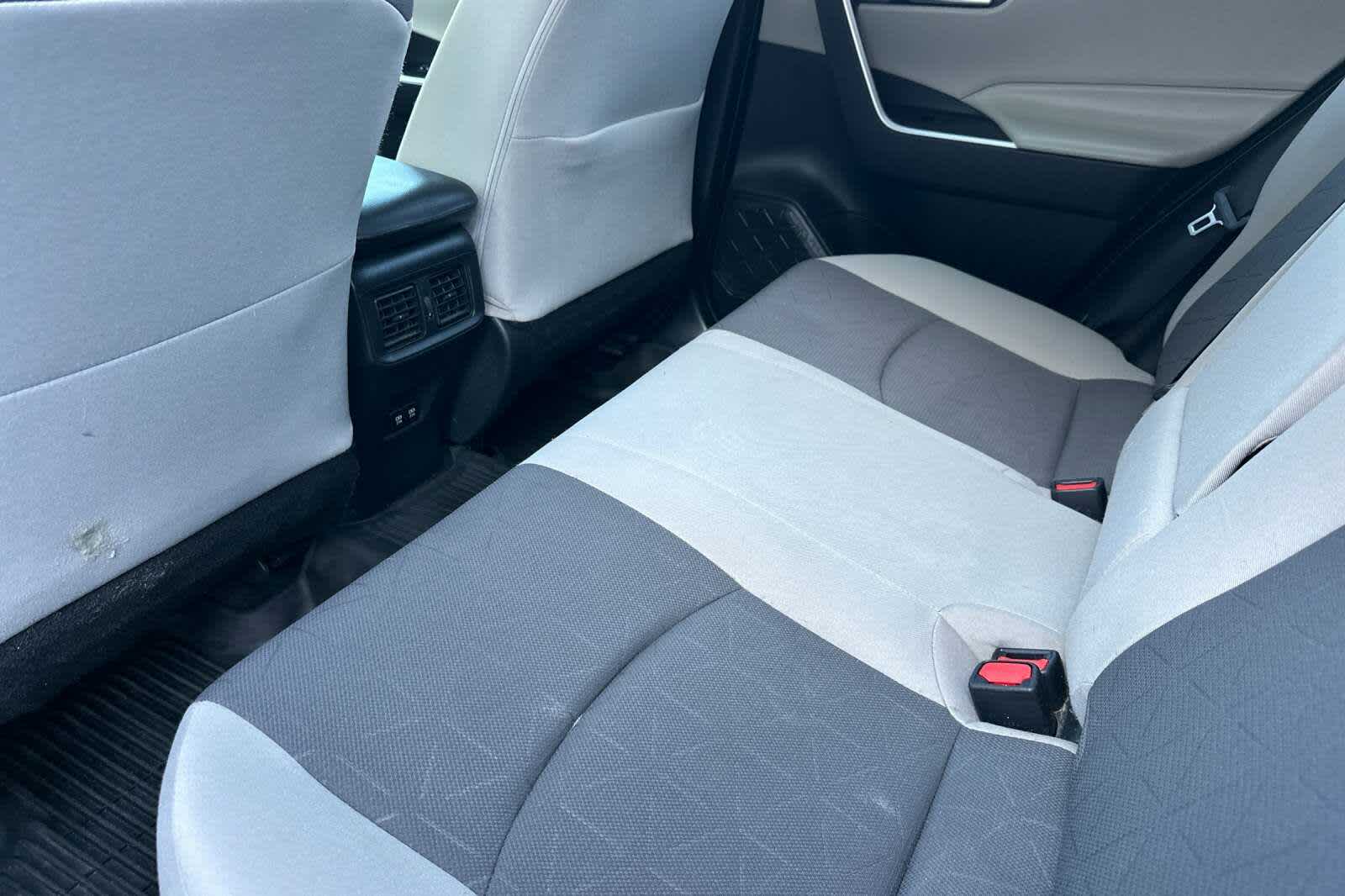 Thumbnail: 2021 Toyota RAV4 - 4
