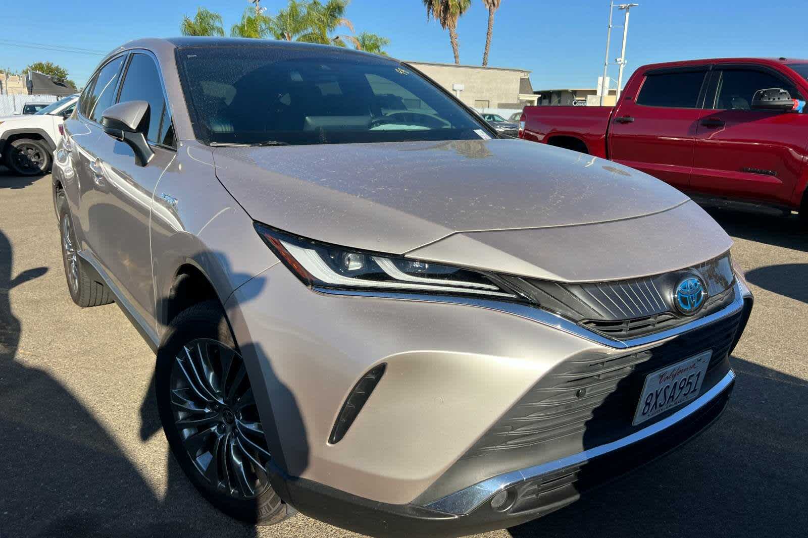 Thumbnail: 2021 Toyota Venza - 3