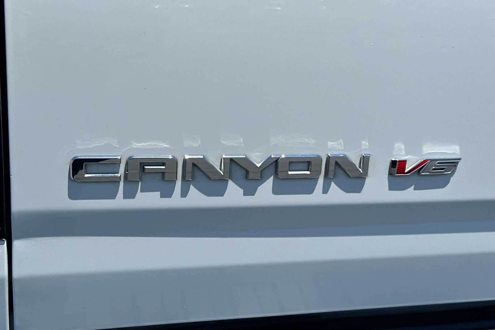 Thumbnail: 2019 GMC Canyon - 30