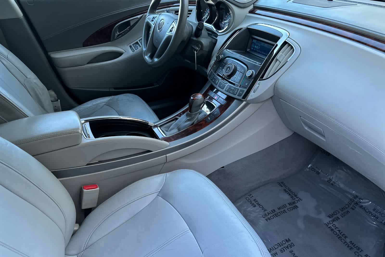 Thumbnail: 2011 Buick LaCrosse - 16