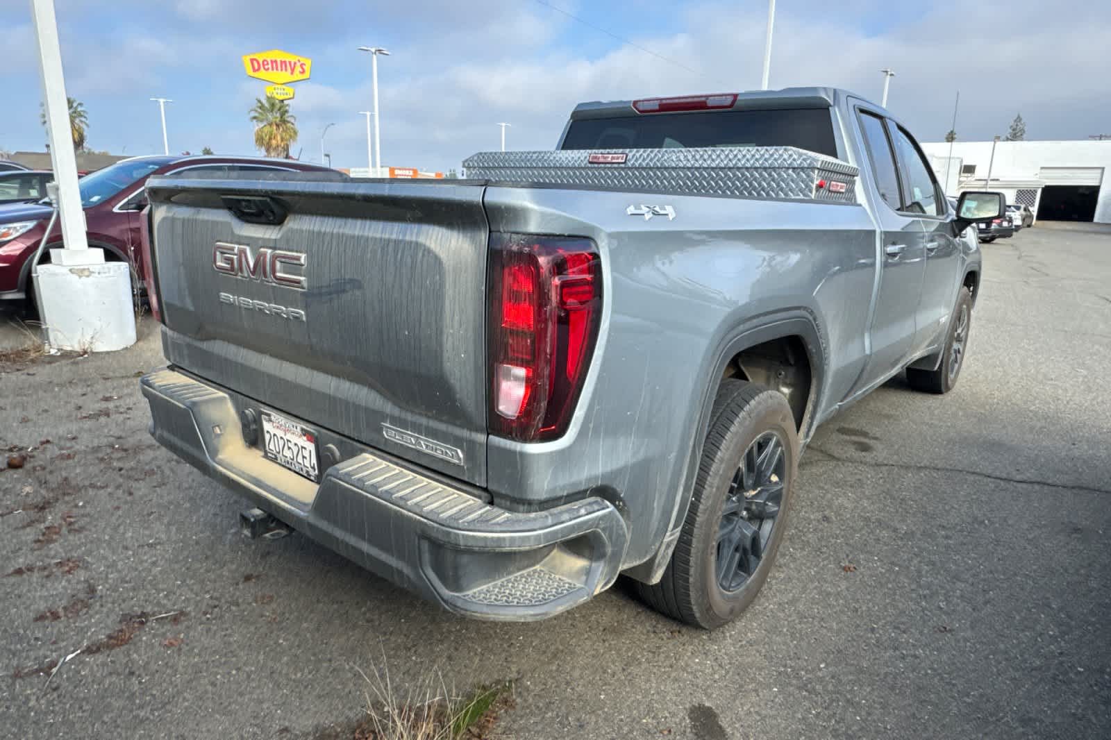 Thumbnail: 2025 GMC Sierra 1500 - 2