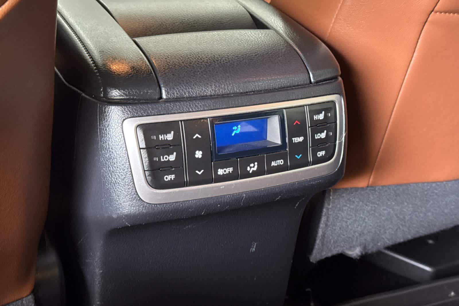 Thumbnail: 2017 Toyota Highlander - 14