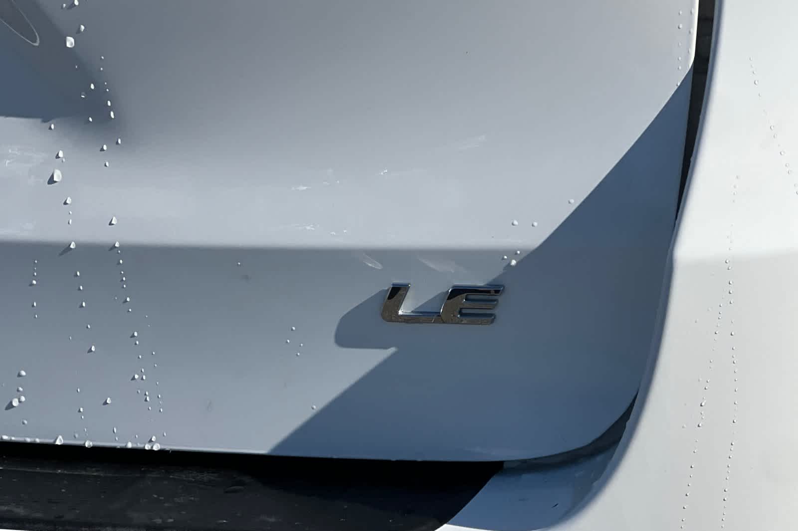 Thumbnail: 2016 Toyota Sienna - 32
