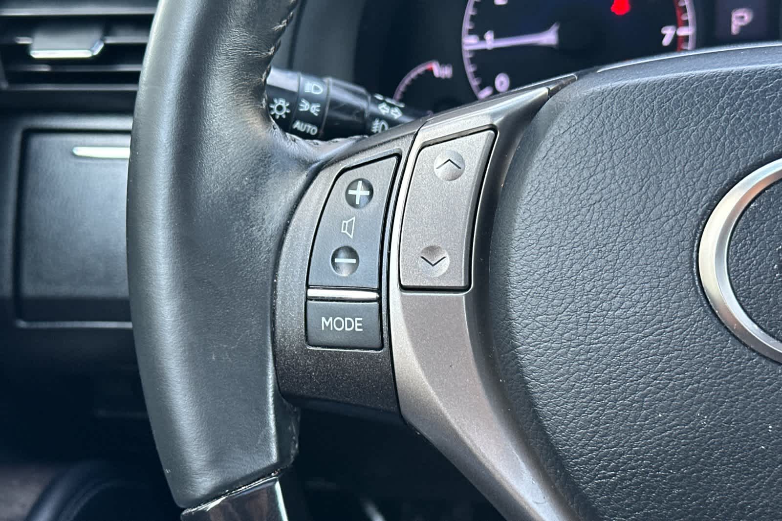 Thumbnail: 2015 Lexus RX - 27