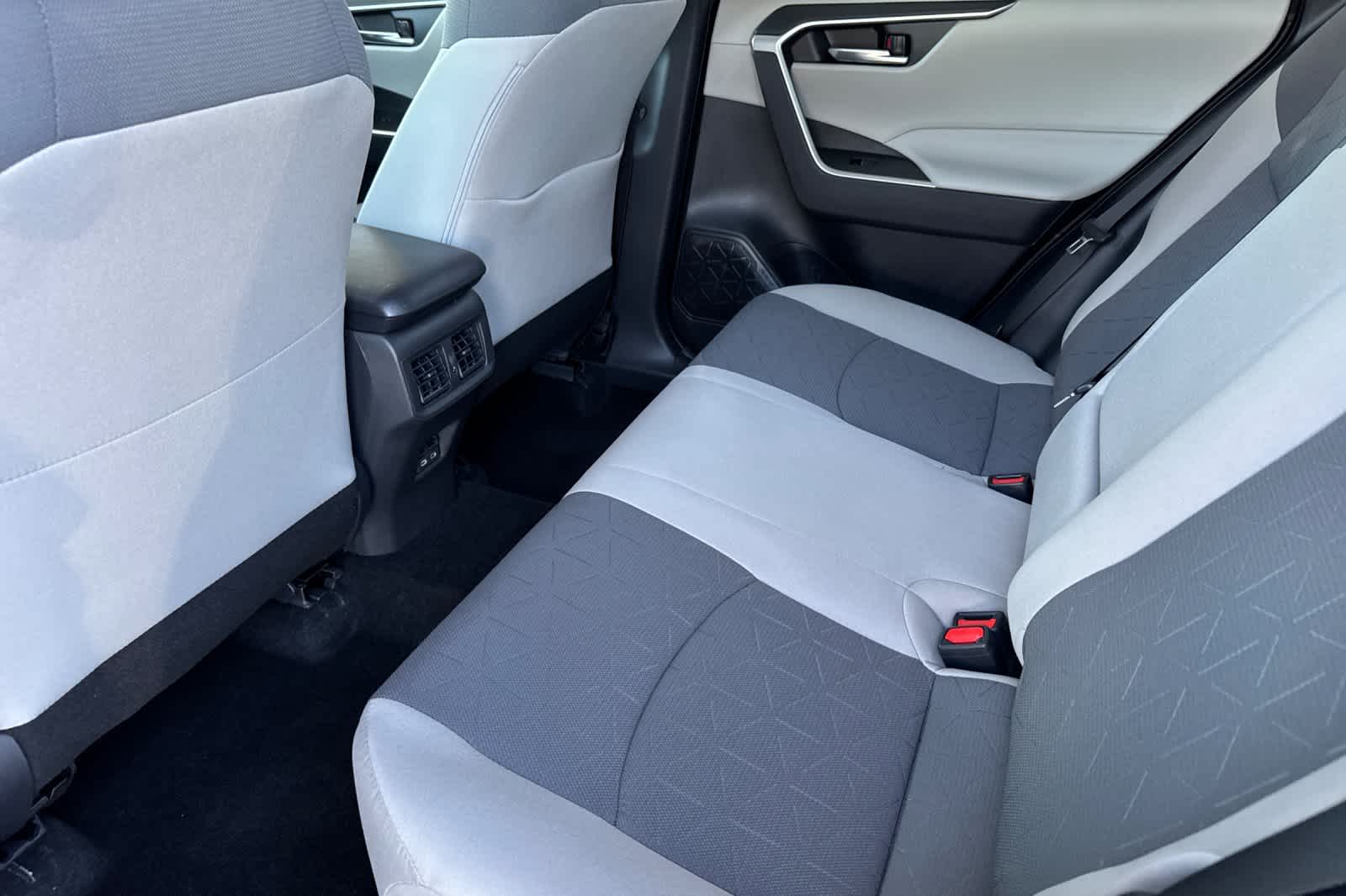 Thumbnail: 2025 Toyota RAV4 - 4