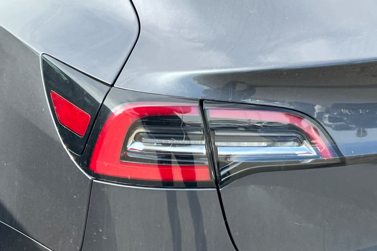 Thumbnail: 2019 Tesla Model 3 - 20