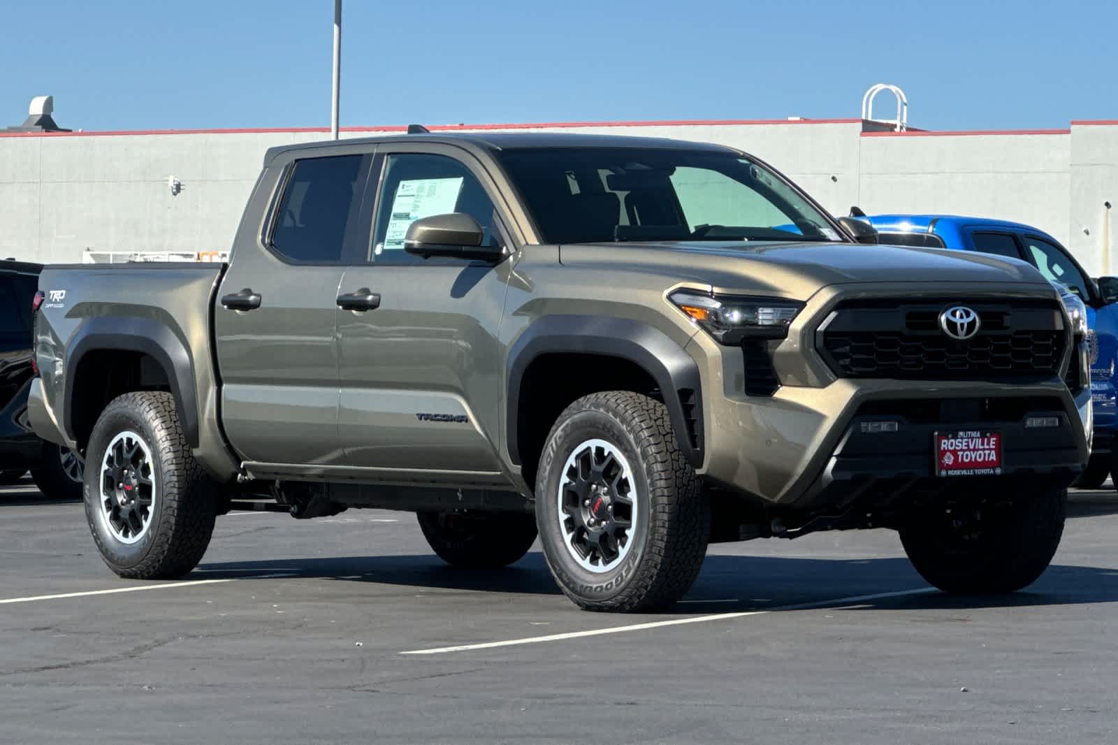 2024 Toyota Tacoma TRD Off-Road 8