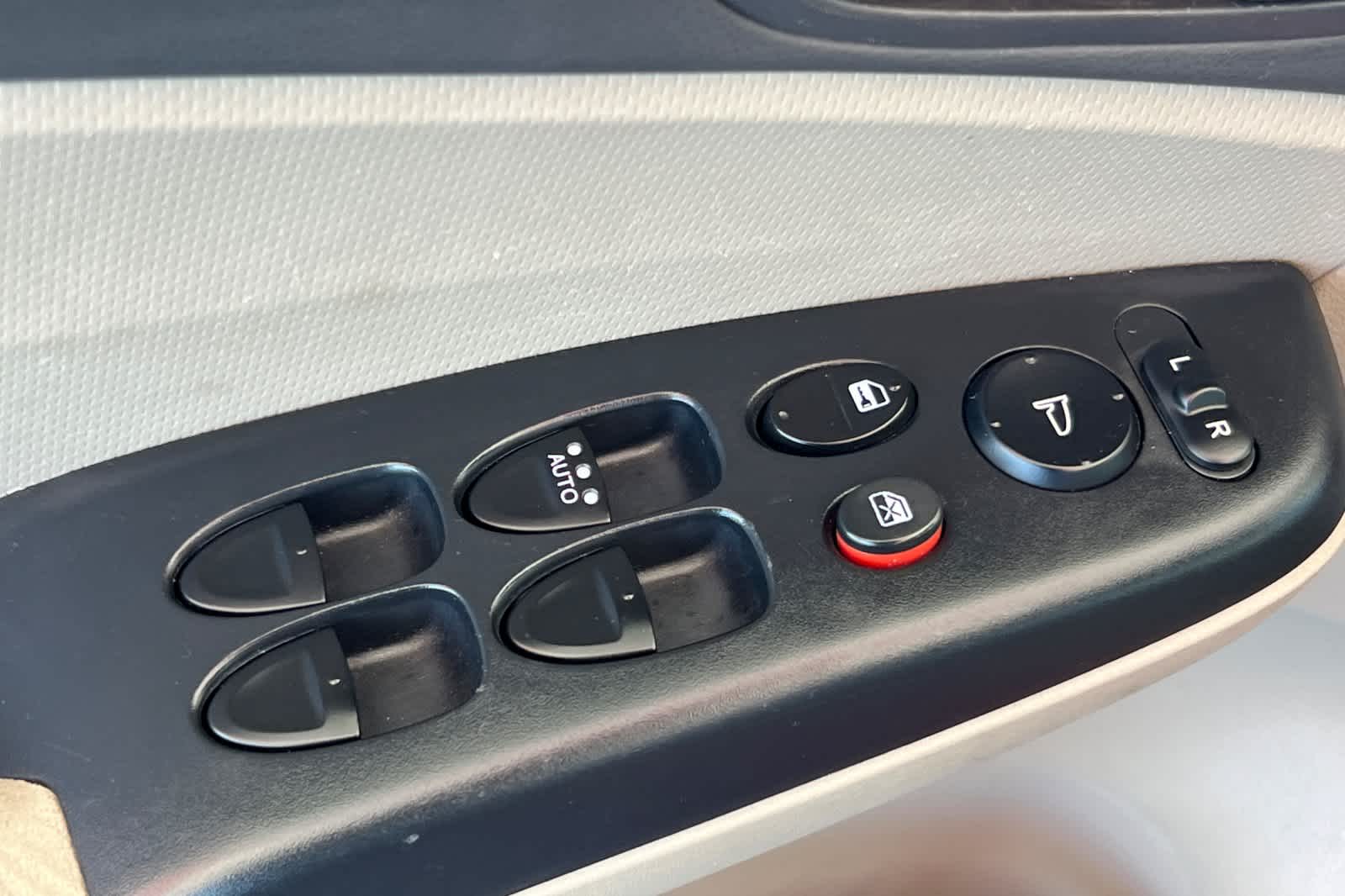 Thumbnail: 2010 Honda Civic - 13