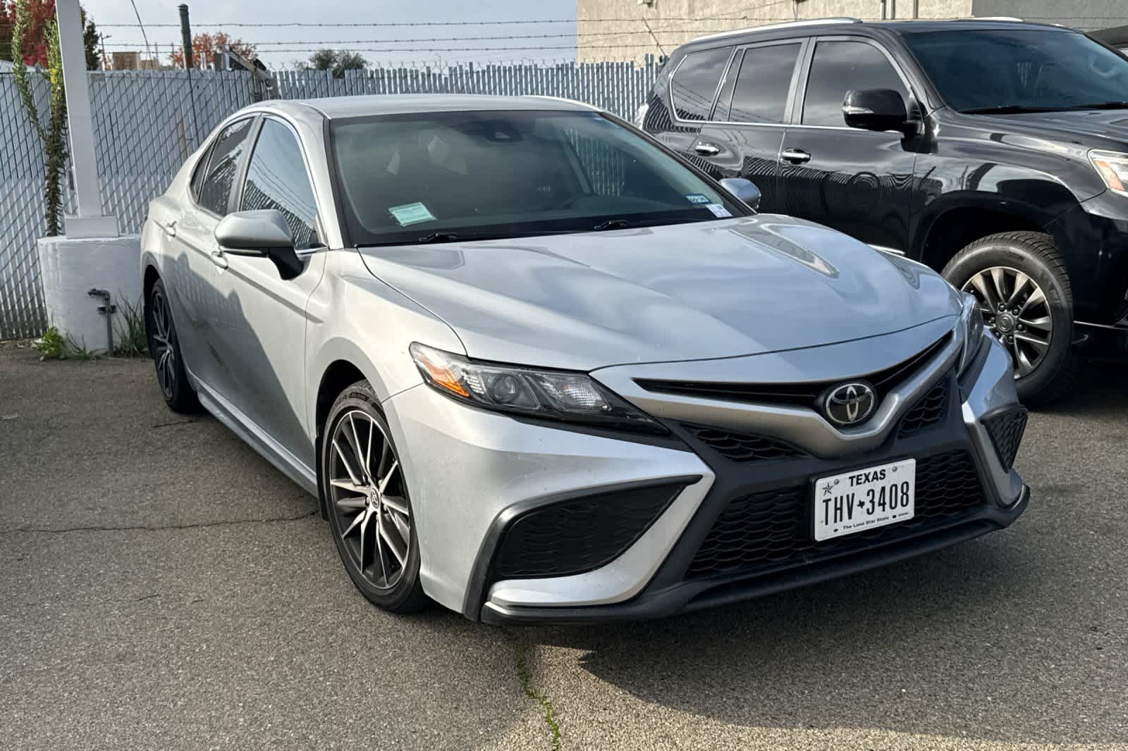 Thumbnail: 2022 Toyota Camry - 3