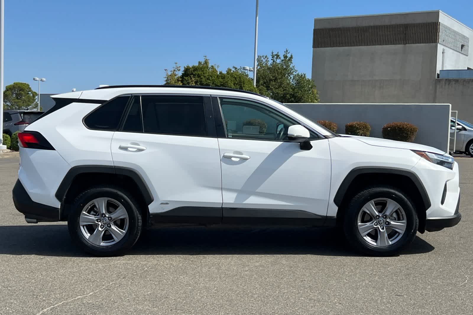Thumbnail: 2023 Toyota RAV4 - 6