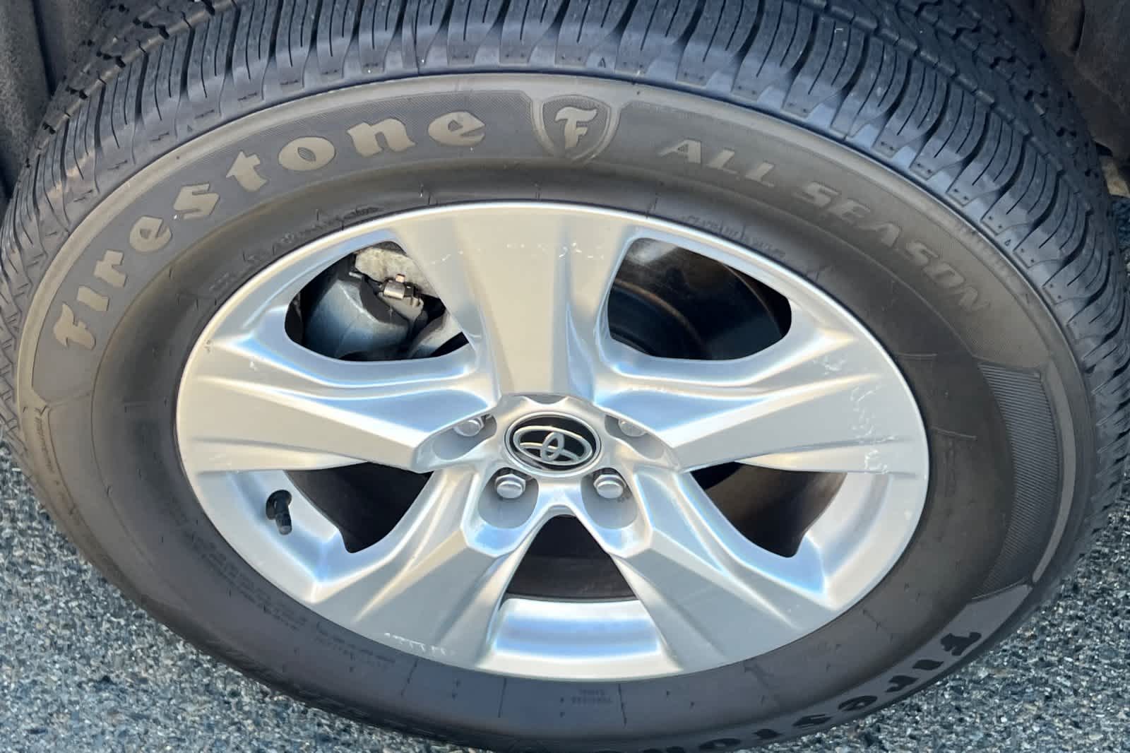 Thumbnail: 2021 Toyota RAV4 - 10