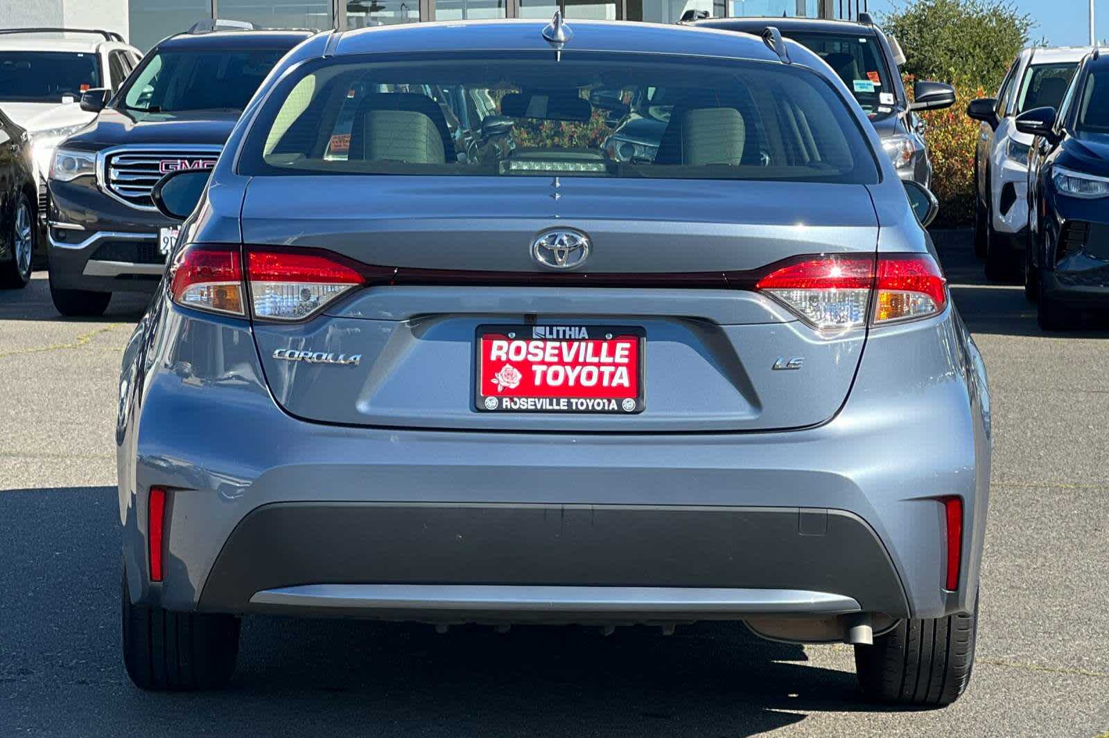2022 Toyota Corolla LE 8