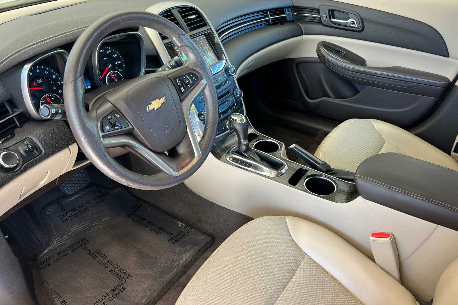 Thumbnail: 2014 Chevrolet Malibu - 11