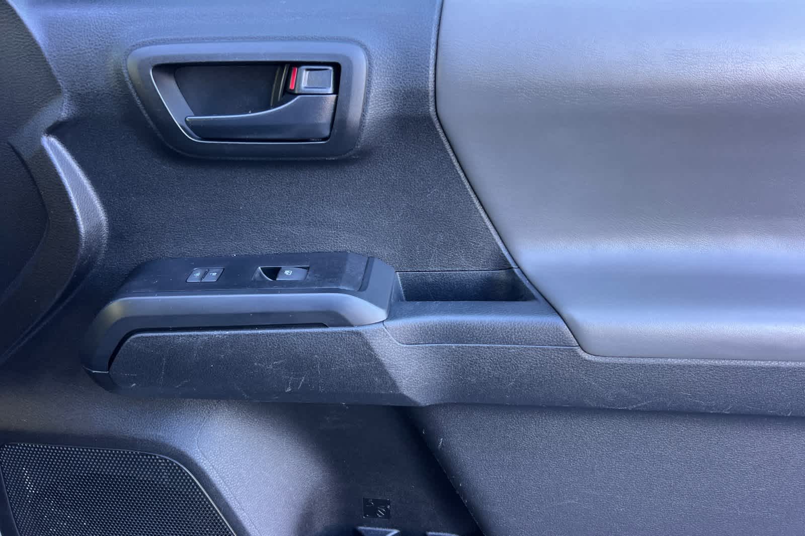 Thumbnail: 2022 Toyota Tacoma - 17