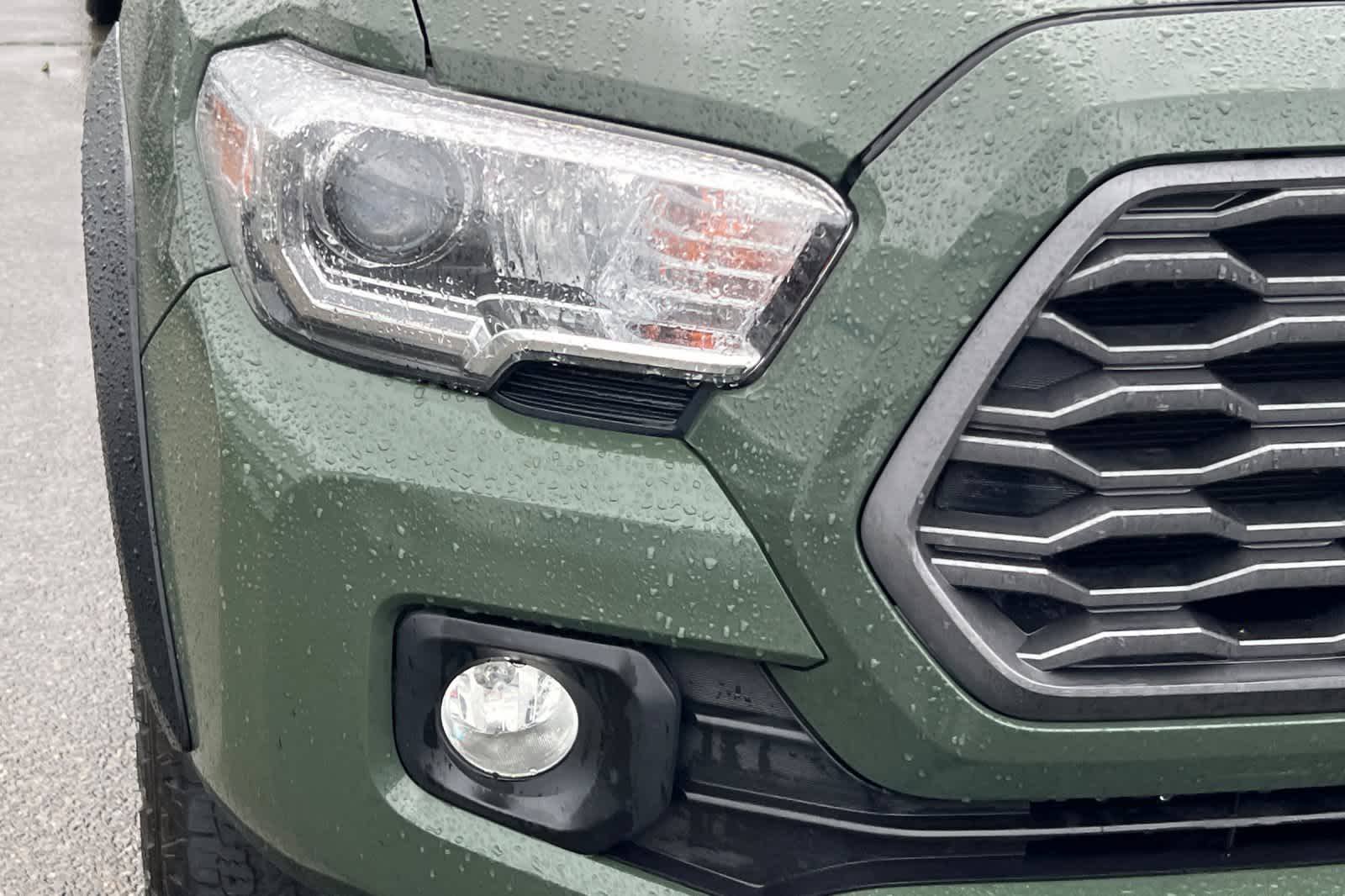 Thumbnail: 2022 Toyota Tacoma - 8