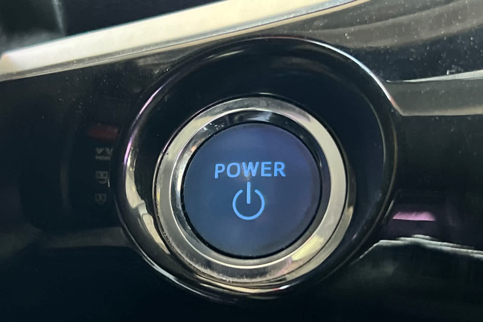 Thumbnail: 2020 Toyota Prius Prime - 24