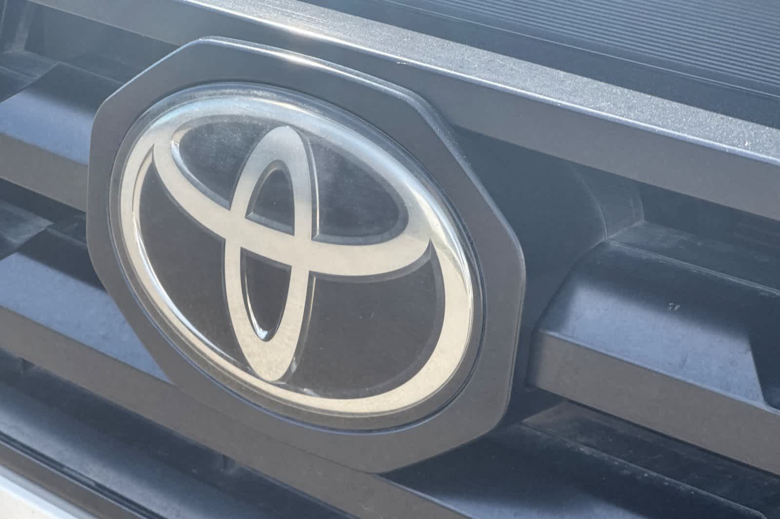 Thumbnail: 2020 Toyota Tacoma - 28