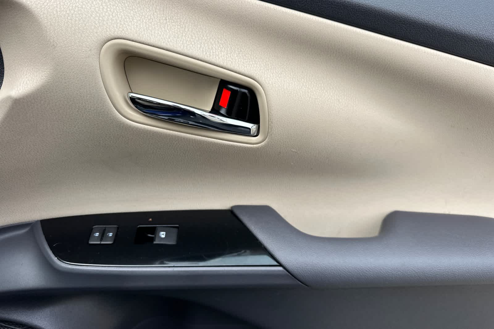 Thumbnail: 2016 Toyota Prius - 19