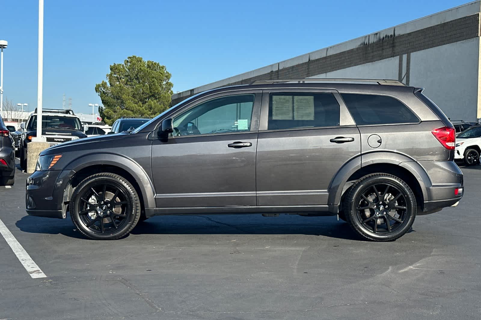 Thumbnail: 2018 Dodge Journey - 9