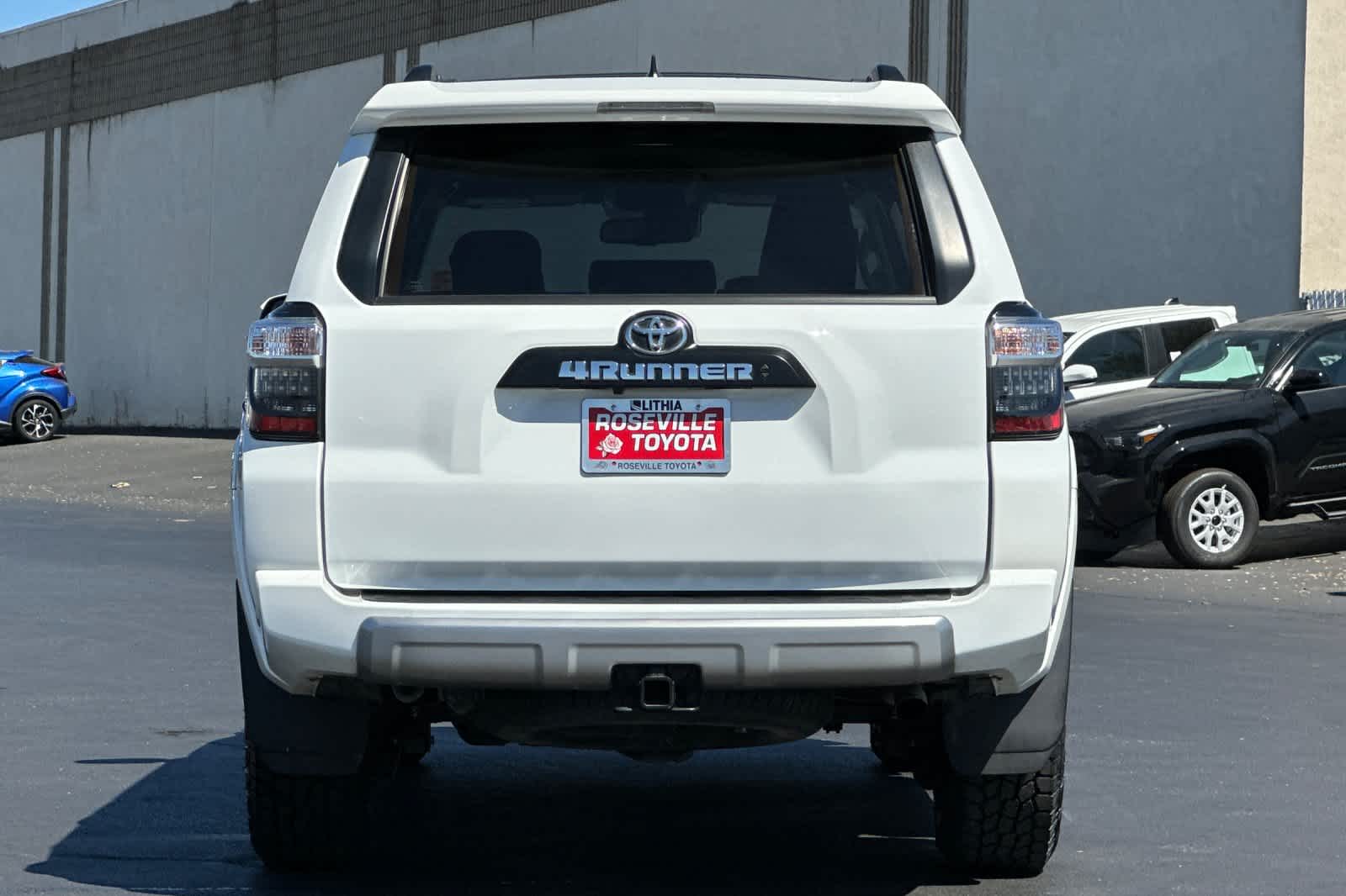 Thumbnail: 2024 Toyota 4Runner - 8