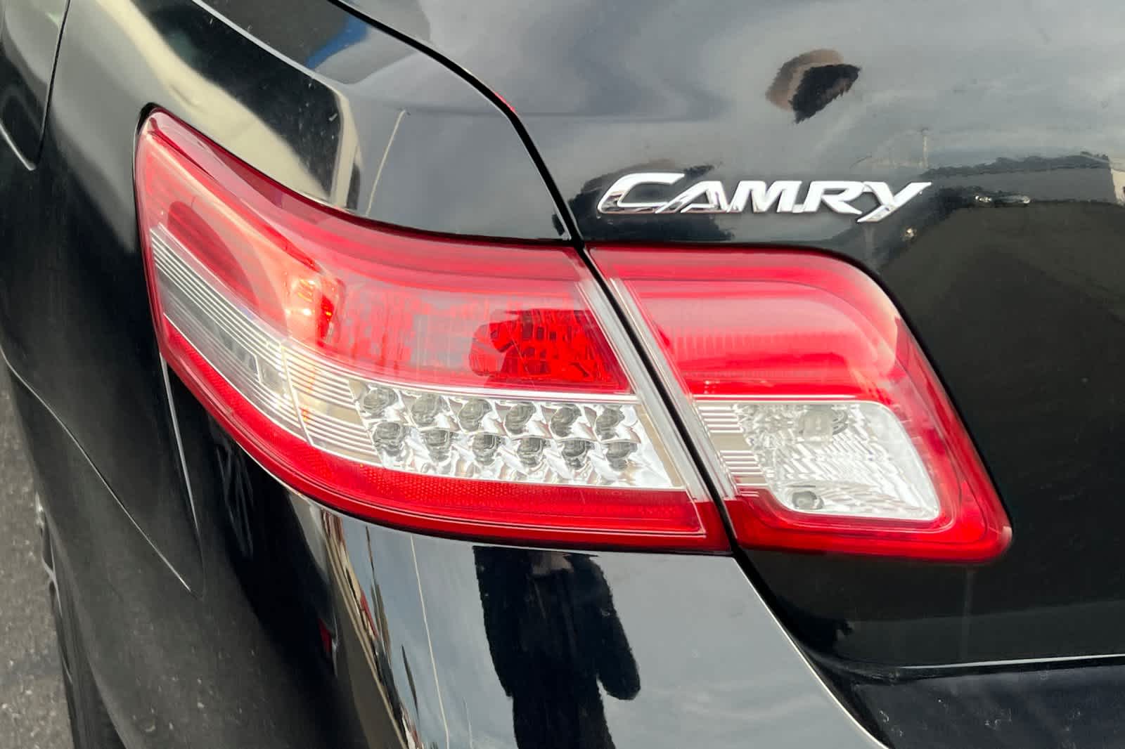 Thumbnail: 2011 Toyota Camry - 14