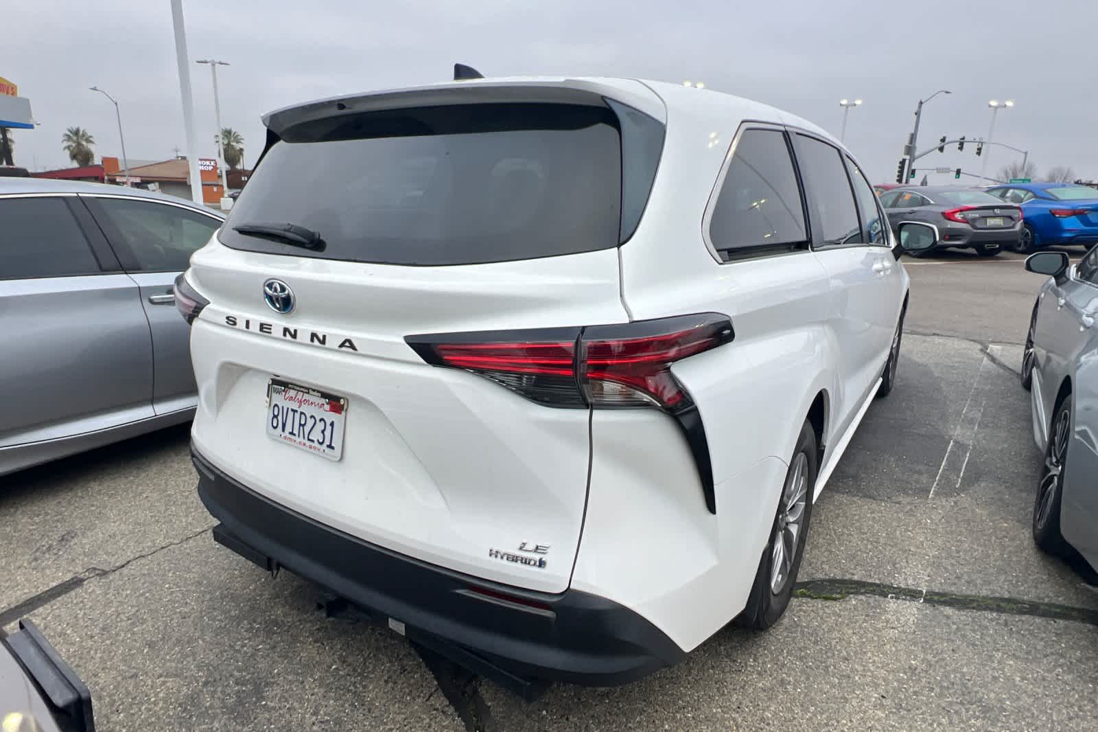 Thumbnail: 2021 Toyota Sienna - 2