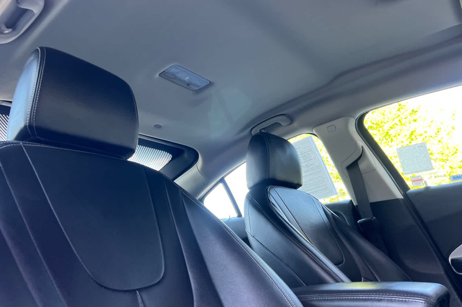 Thumbnail: 2015 Chevrolet Volt - 17