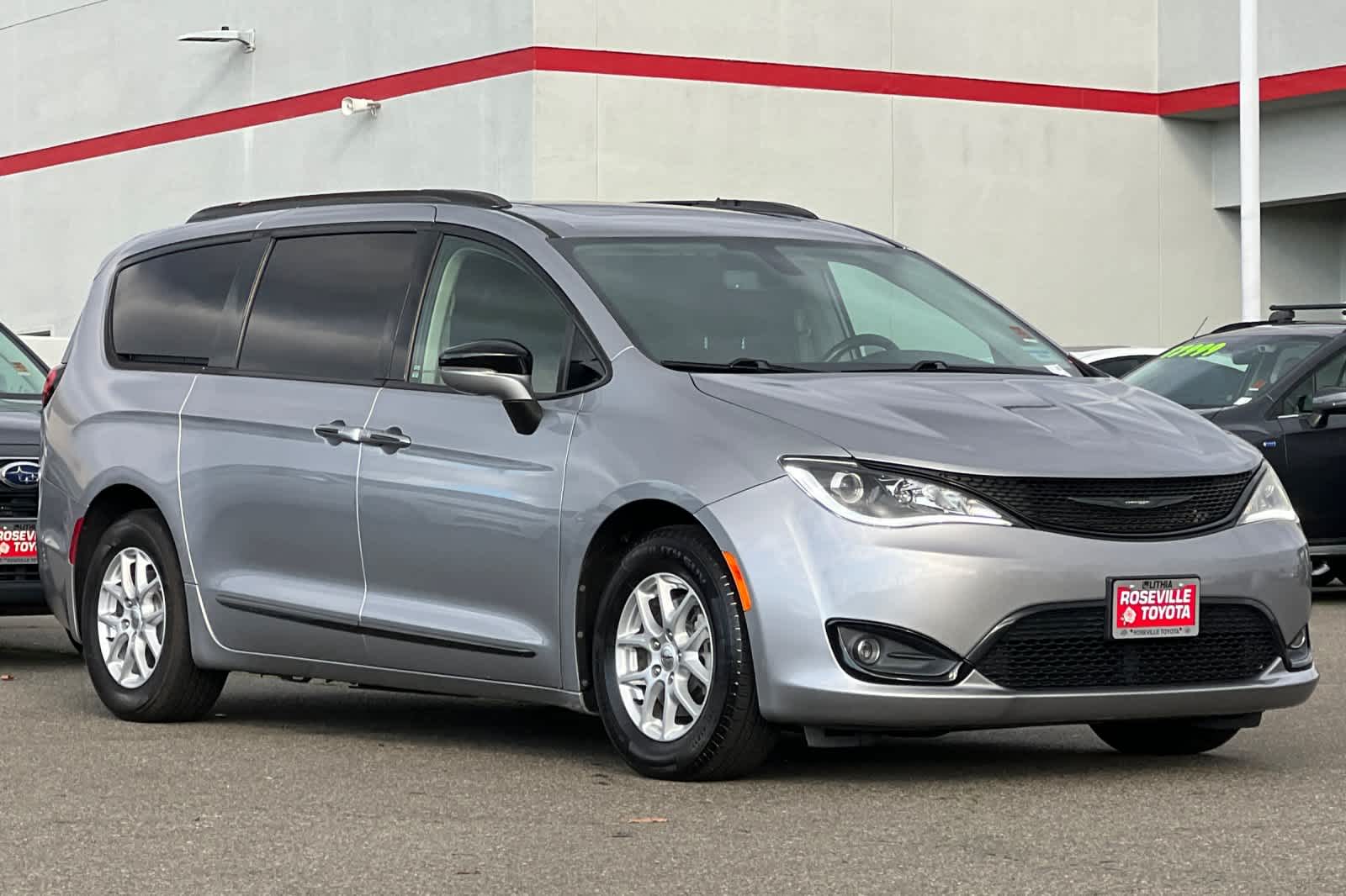 Thumbnail: 2020 Chrysler Pacifica - 5