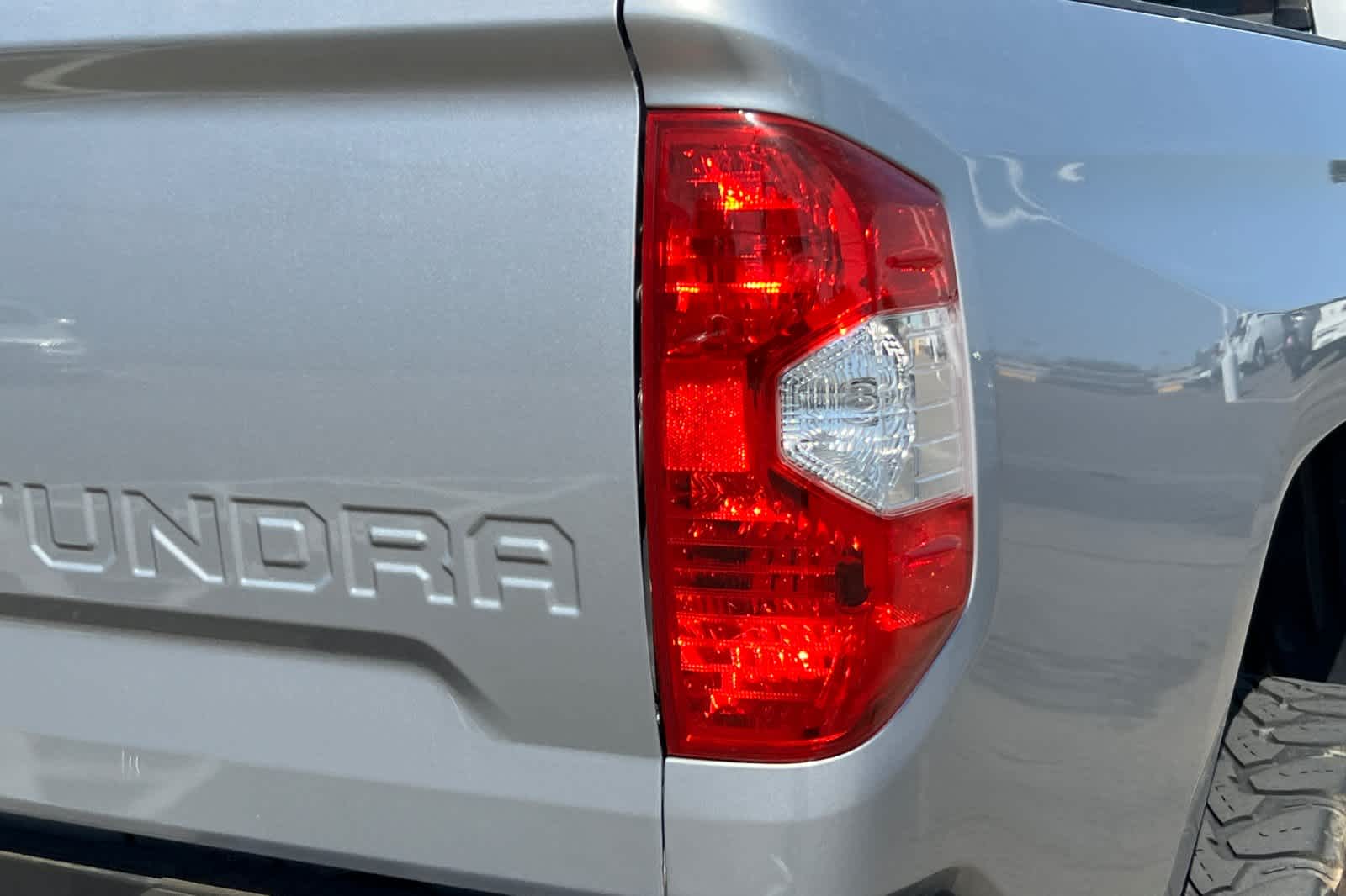 Thumbnail: 2016 Toyota Tundra - 16
