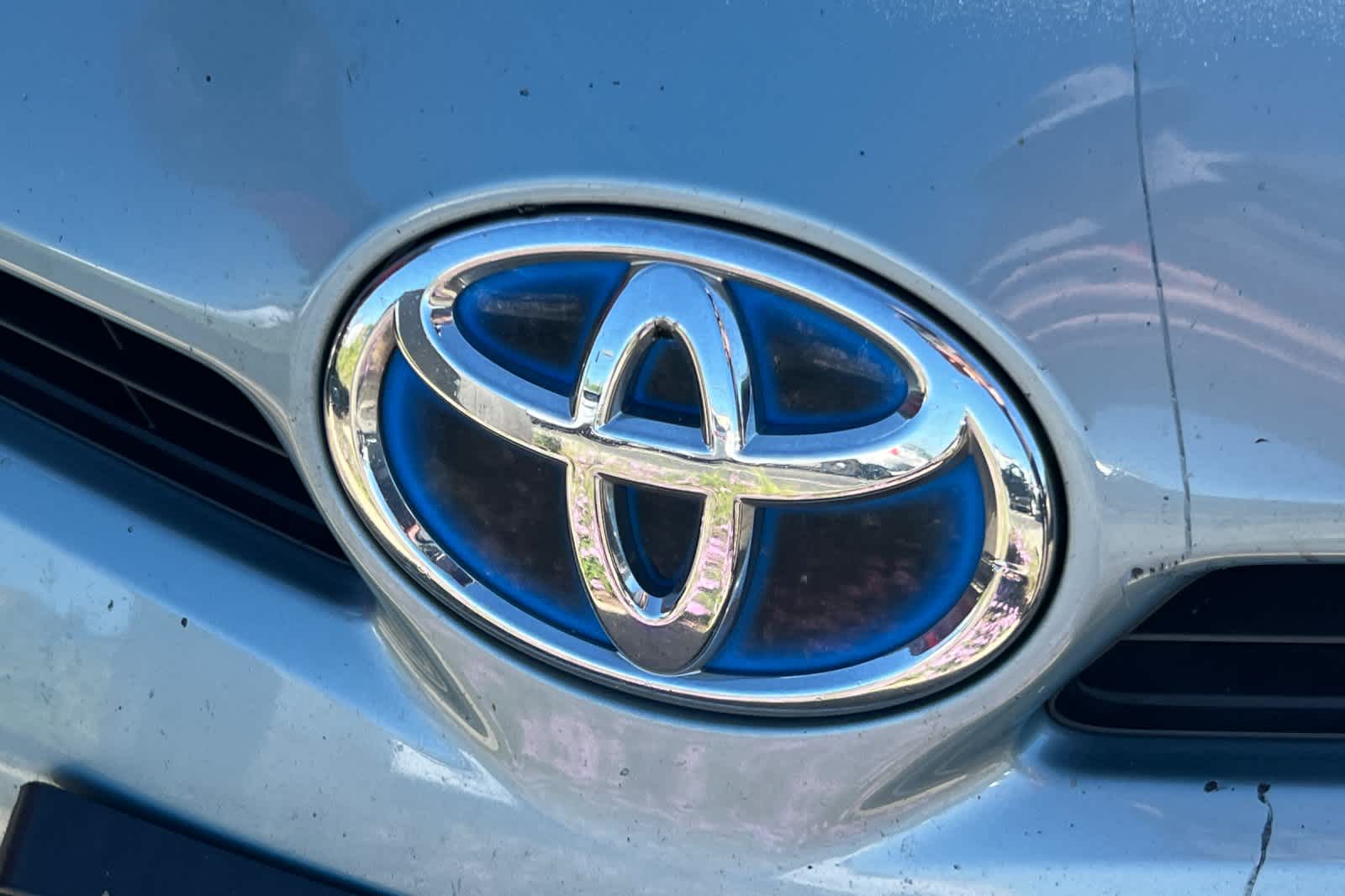 Thumbnail: 2015 Toyota Prius - 13