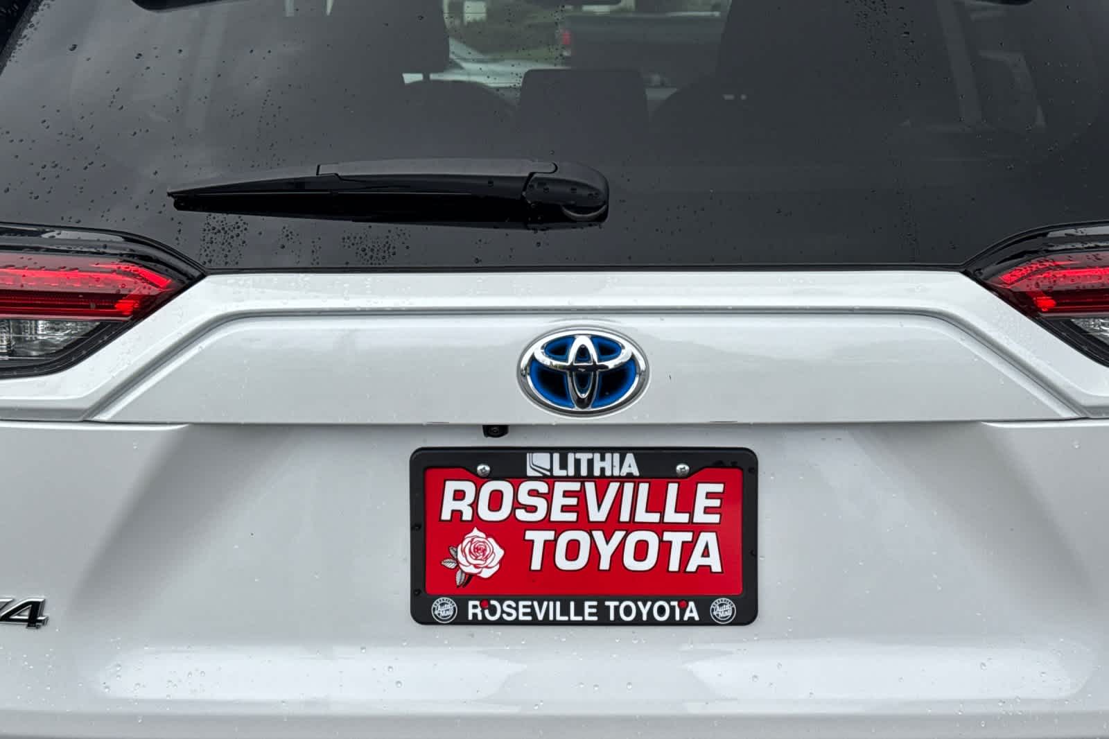 Thumbnail: 2024 Toyota RAV4 - 16