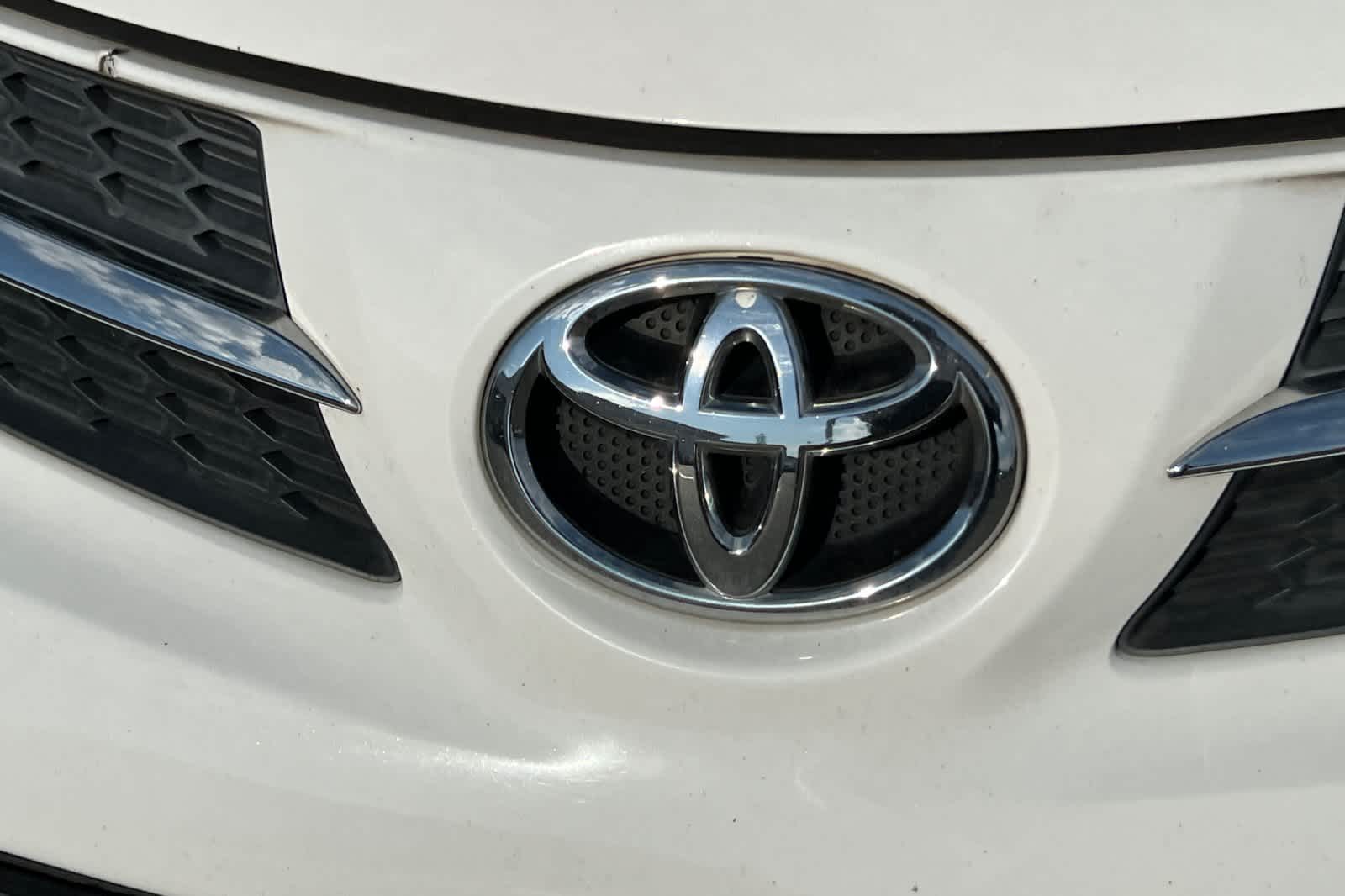 Thumbnail: 2014 Toyota RAV4 - 7