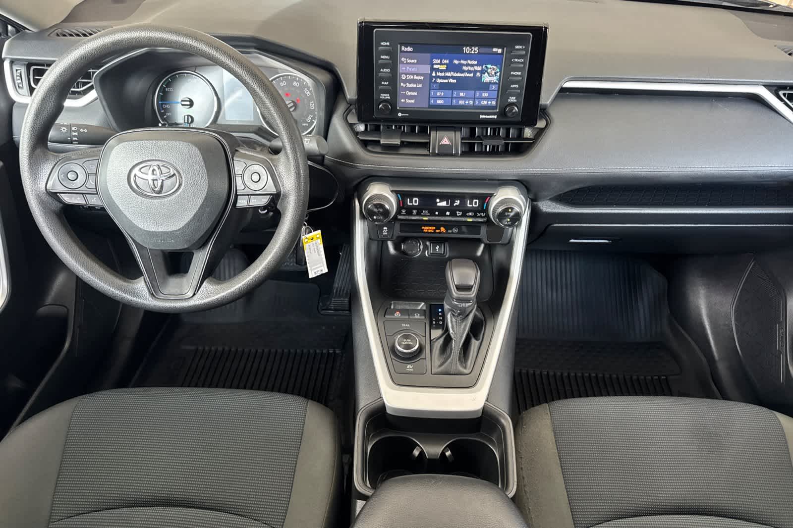 Thumbnail: 2021 Toyota RAV4 - 3