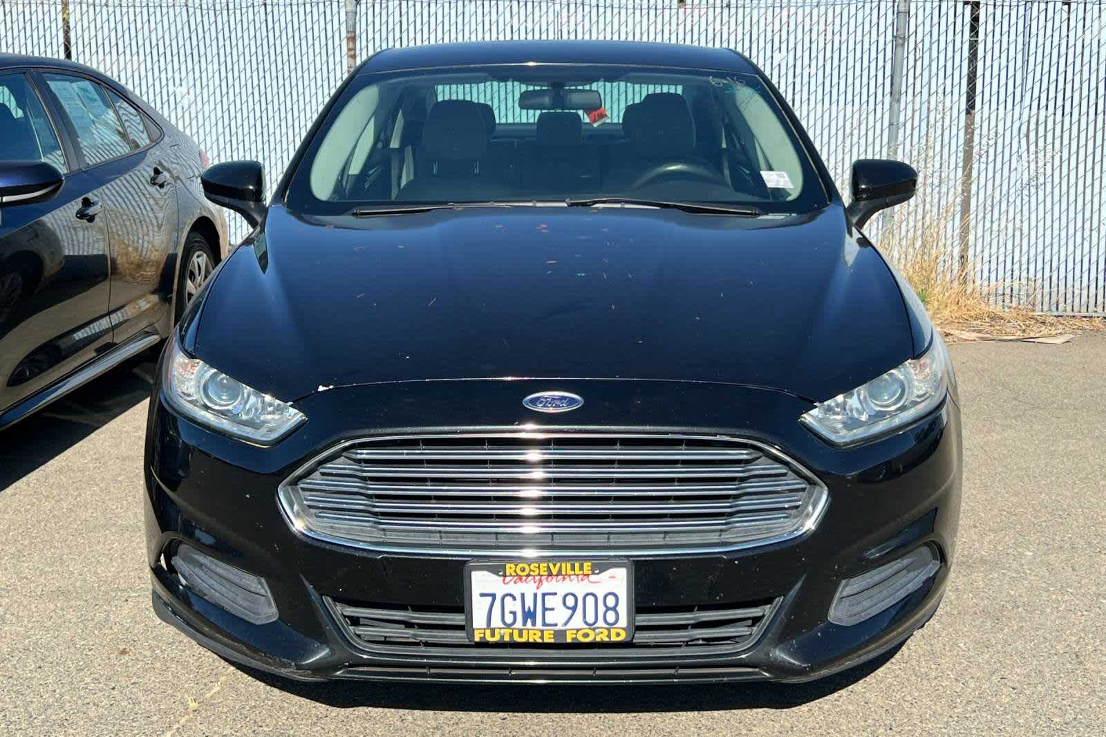 2015 Ford Fusion S 6