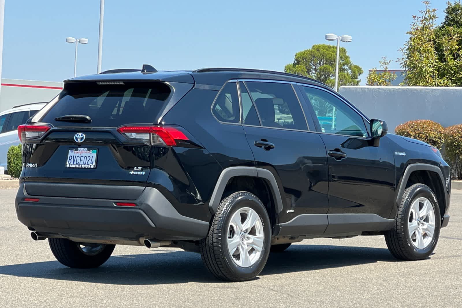Thumbnail: 2021 Toyota RAV4 - 2
