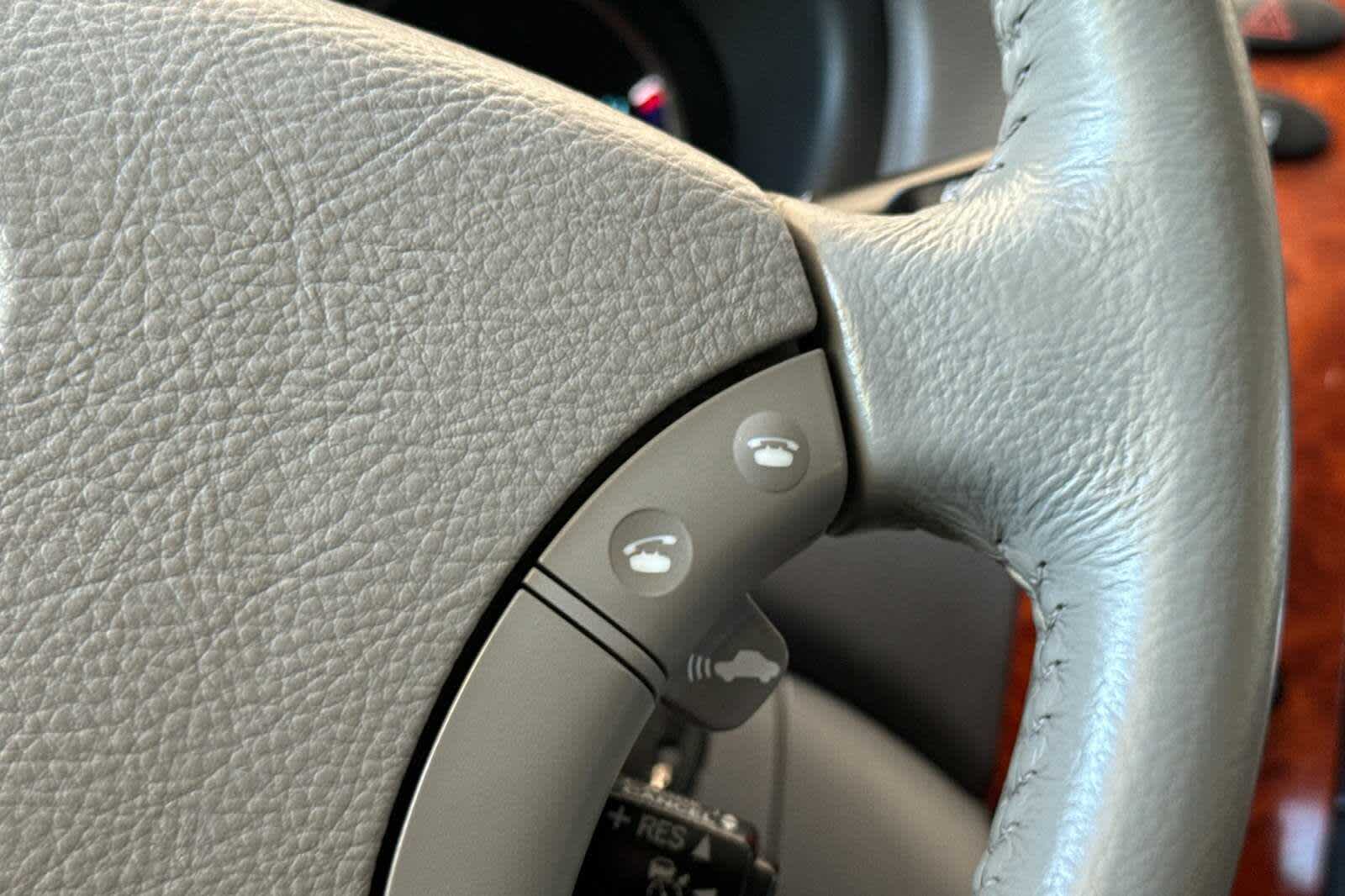 Thumbnail: 2010 Toyota Sienna - 28