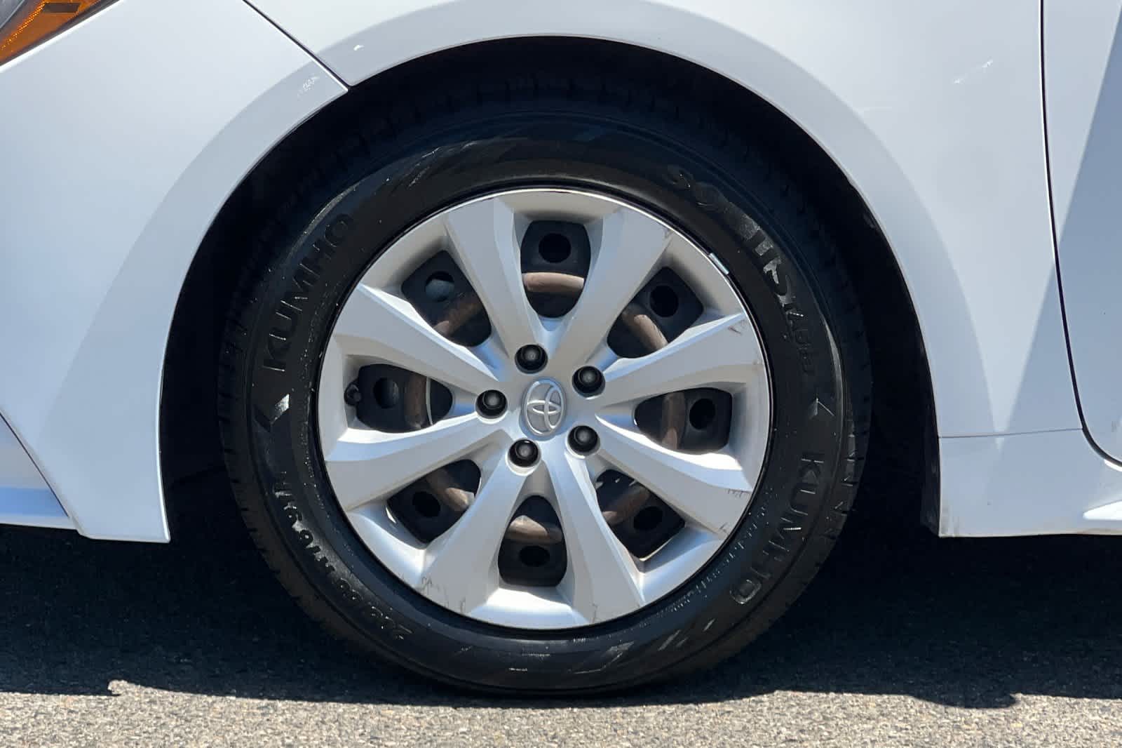 Thumbnail: 2020 Toyota Corolla - 28